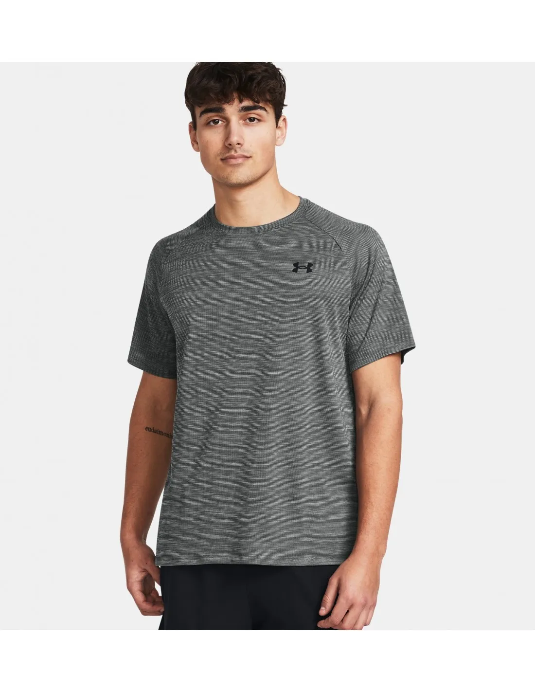 Camiseta de manga corta con textura UA Tech™ para hombre de Under Armour