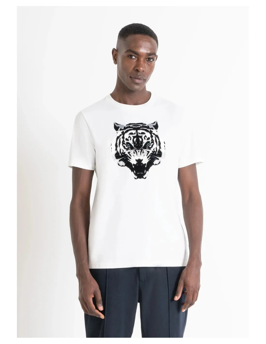 Camiseta regular fit de jersey de algodón azul con estampado de tigre de Antony Morato