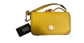 MCM Bolsos de mano Amarillo 