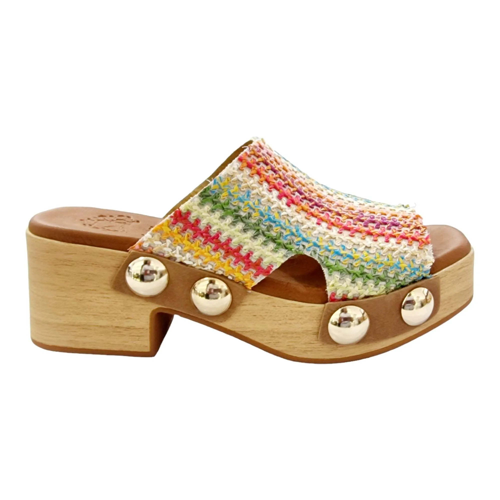 SANDALIA MUJER MADERA PALA SERRAJE Y TACHUELAS ROSA